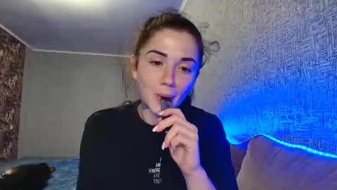 liana_diva online show from October 22, 2:19 pm