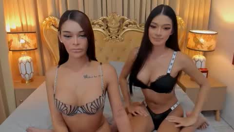 Snapshot of lianafoxontop chatting on October 15, 10:38 am lianafoxontop online show from October 15, 10:38 am