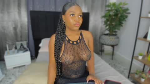 Lianasmith online show from April 9, 5:44 am