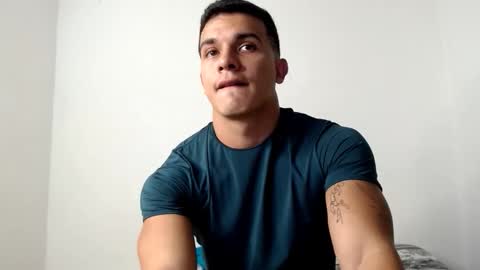 Liamstonne online show from February 14, 11:29 pm