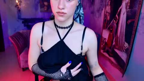 Hey My name is Lida online show from June 23, 9:39 am