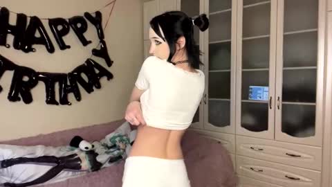 liersery online show from February 4, 3:21 am