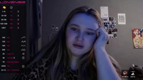 light_lunaa online show from November 22, 3:21 pm