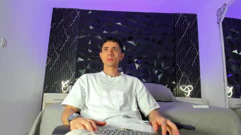 L I I A M online show from March 10, 4:38 am