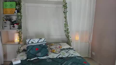         online show from December 15, 11:39 am