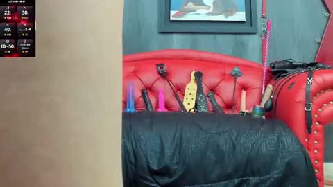 Nini - online show from June 10, 11:53 am