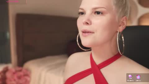 likaaberry online show from September 9, 7:36 pm