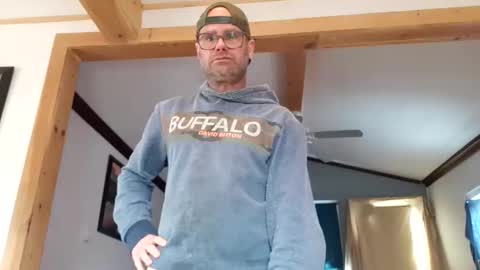 St pierre online show from April 5, 4:37 pm