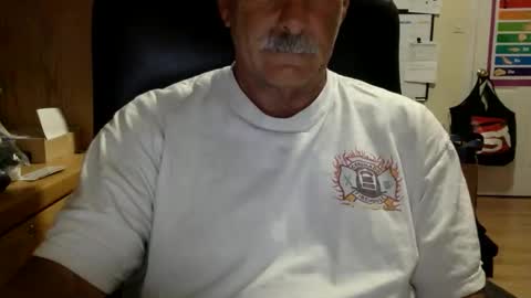 likefhot online show from April 25, 1:35 pm