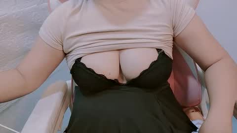 likixi online show from March 18, 6:08 am