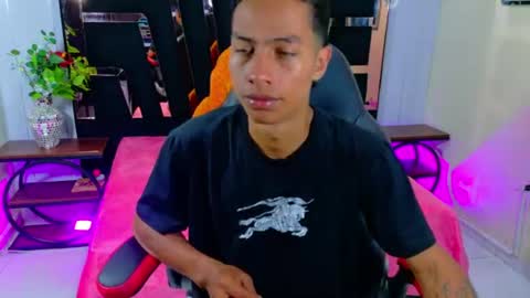lil online show from August 4, 12:45 pm