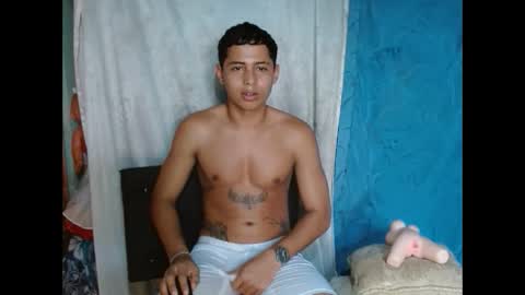 lil_condor_baby online show from September 18, 9:30 pm