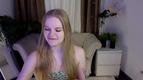 Erica online show from April 2, 11:17 am