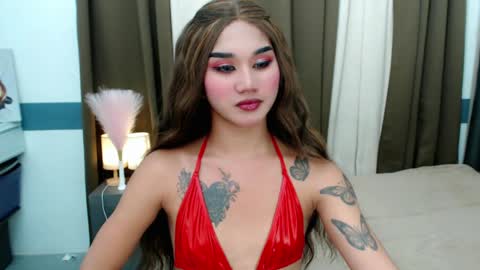 LILY online show from April 9, 6:46 pm