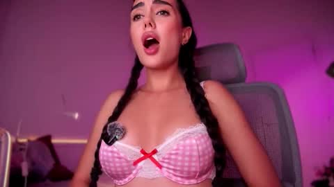 Gabriela online show from September 18, 8:46 pm