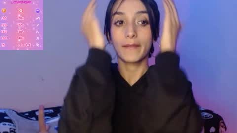 Snapshot of lil_lisaa chatting on September 28, 8:45 am Lisaa online show from September 28, 8:45 am