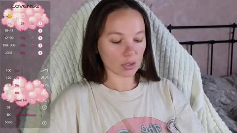 little moon online show from June 6, 9:42 pm