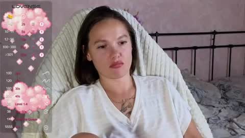 little moon online show from June 13, 6:40 pm