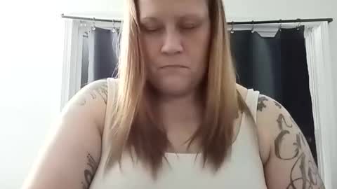 lil_nelli8 online show from January 16, 9:51 am