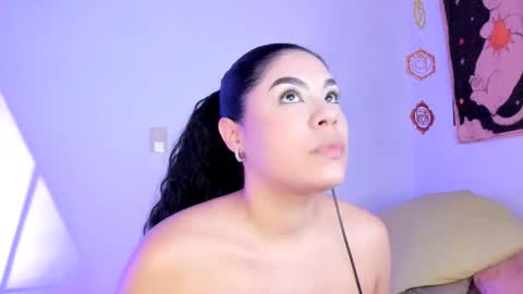 Lola online show from November 17, 2:14 am