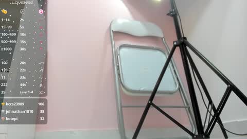 Dove online show from December 18, 3:11 pm