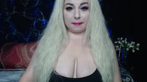 LilaShinyXx online show from November 26, 10:06 pm