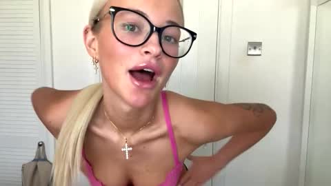 Lila online show from April 22, 11:06 am