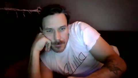 lildeer1980 online show from December 5, 3:17 am