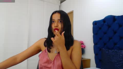Lili online show from May 14, 3:59 am