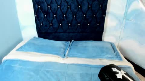 Lili  online show from April 23, 8:43 pm