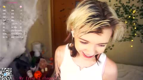 Lilian online show from November 4, 5:53 am