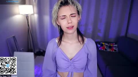 Lilian online show from September 25, 7:26 am