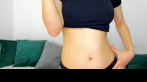 lilianme online show from June 2, 2:24 am