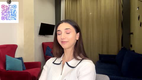 Lina online show from February 3, 2:53 am