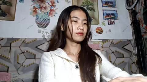 Evelyn online show from June 3, 4:23 pm