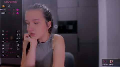 Snapshot of lililaluna chatting on October 4, 6:06 pm ... online show from October 4, 6:06 pm