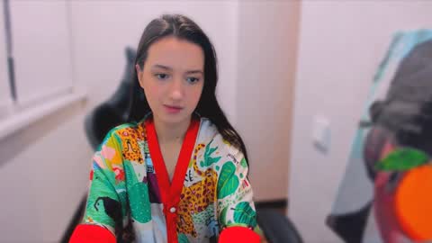 Snapshot of lililaluna chatting on January 13, 5:23 pm ... online show from January 13, 5:23 pm