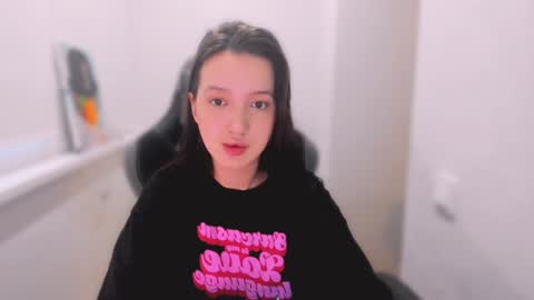 Snapshot of lililaluna chatting on January 30, 12:37 pm ... online show from January 30, 12:37 pm