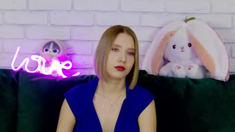 LiliLinn online show from March 7, 4:23 am