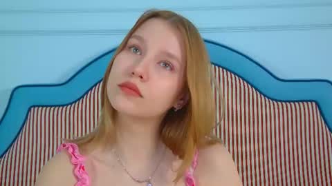 LiliLinn online show from August 7, 4:33 am