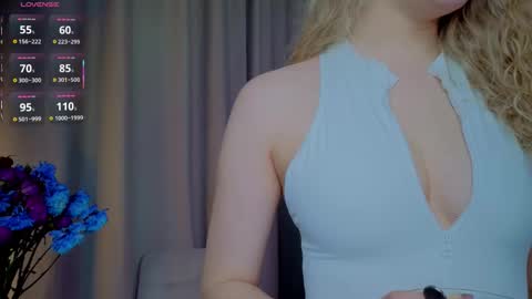 lililok101 online show from November 13, 3:09 am