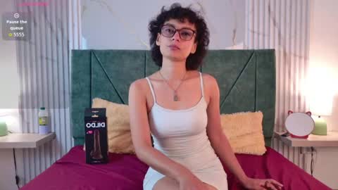 lilith__777 online show from May 12, 2:59 pm