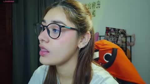 Lilith online show from March 2, 2:05 am