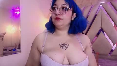   online show from October 19, 7:18 pm