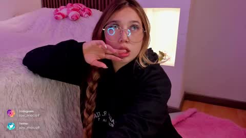 Lilith Gray online show from February 12, 9:10 am