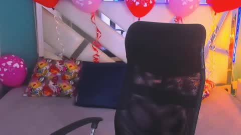 Snapshot of lilith_mesa chatting on February 21, 5:46 am Lilith online show from February 21, 5:46 am