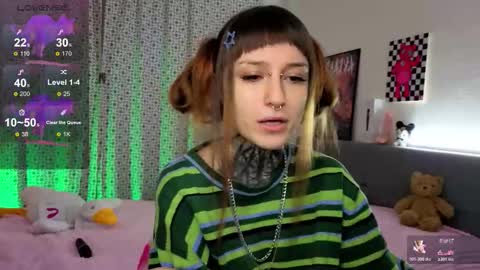 lilith_poison online show from December 4, 7:13 pm