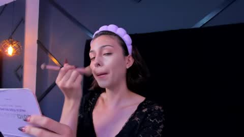 lilith_selene online show from May 17, 4:32 am
