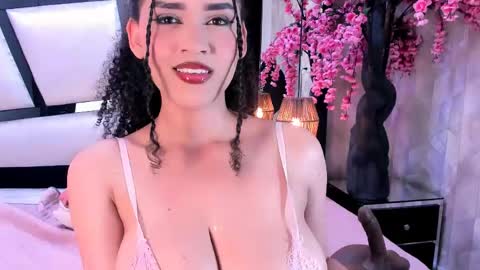    online show from June 1, 6:20 pm