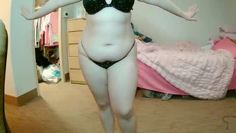 Lilith Angel online show from January 8, 5:05 am